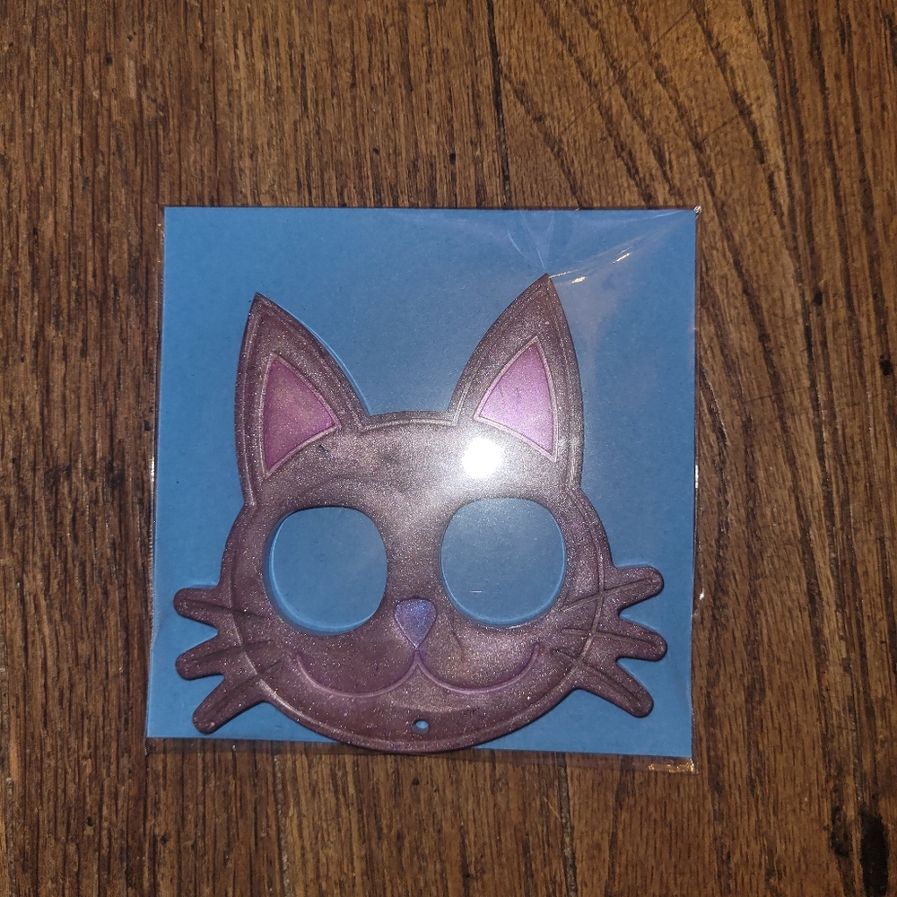 *SOLD* Kitty knuckles